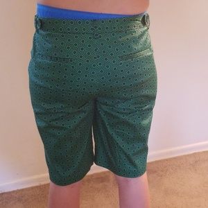 Laundry By Shelli Segal Shorts - Green geo metrical Golfing shorts 8 M Laundry By Shelli Segal Shorts - Green geo metrical Golfing shorts 8 M